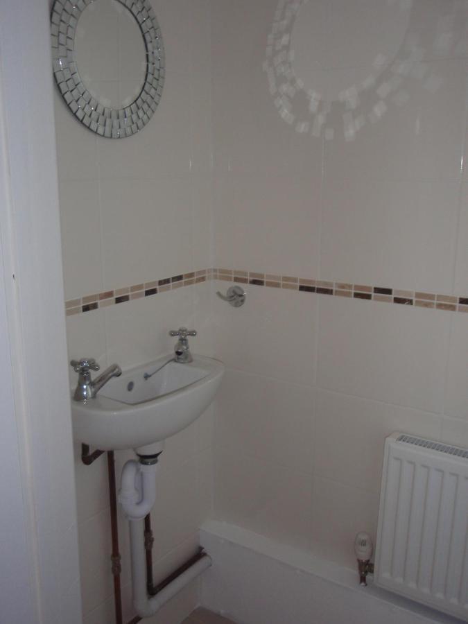 Bargain Rooms In Weymouth Bagian luar foto